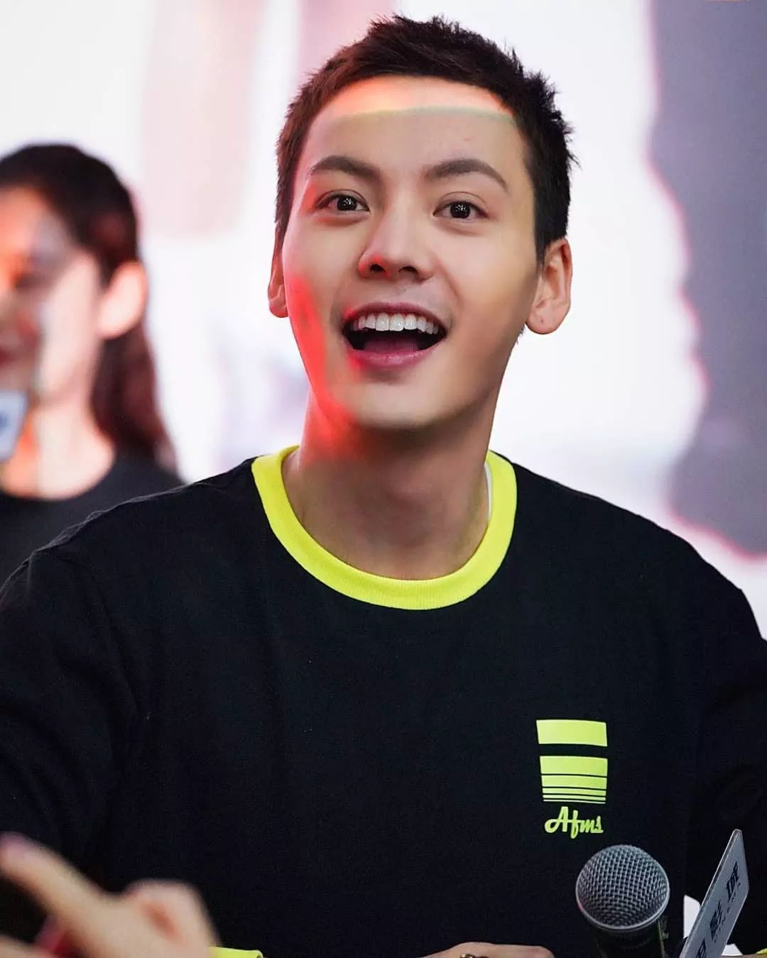 野狼disco陈伟霆张艺兴2019年完整版,野狼disco很土吗