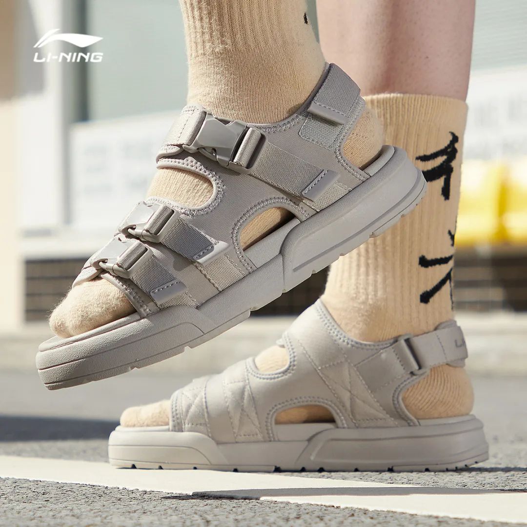 大码休闲女凉鞋新款2022爆款正品,品牌女凉鞋断码清仓特价正品秒杀