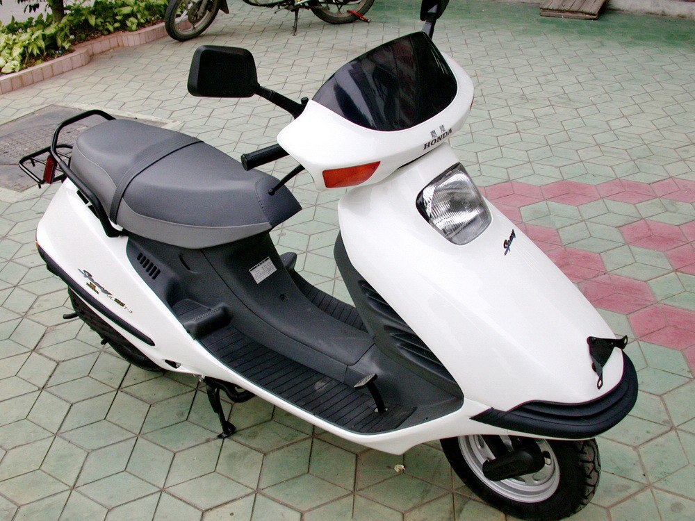 老嘉陵本田cb125的参数,嘉陵本田大鲨125