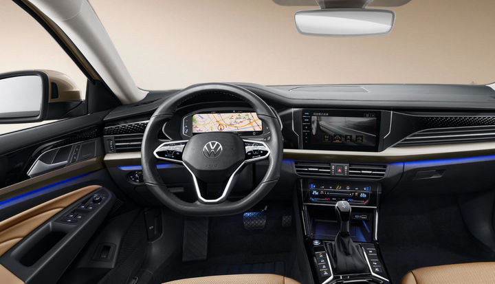 曾经的b级合资轿车之光帕萨特,曾经的b+级热门车君越