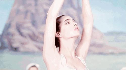 丝巾上的黄渍怎么清洗,丝巾清洗