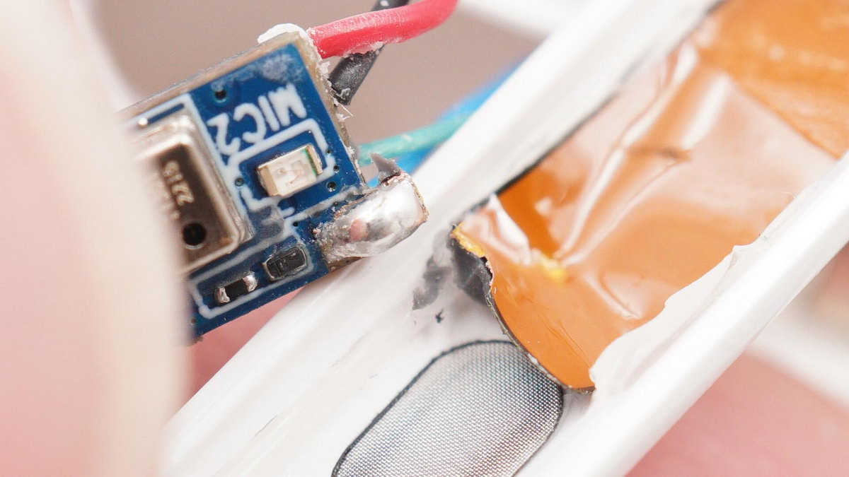 远销非洲的TWS真无线耳机应该注意什么?拆解传音TECNOBuds2看看