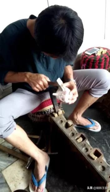 银壶铜壶铁壶哪个烧水泡茶好,银壶煮水和银茶壶泡茶有什么区别