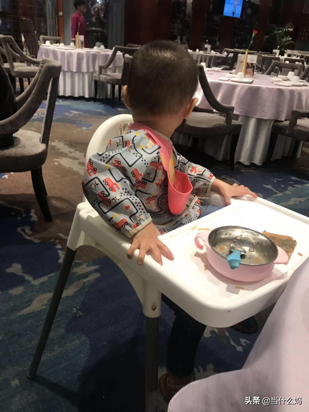 宝宝吃饭神器餐椅围兜,宝宝餐椅辅食用品推荐