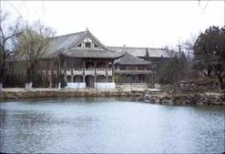 中文系考研比较好考的学校,中文系顶尖大学