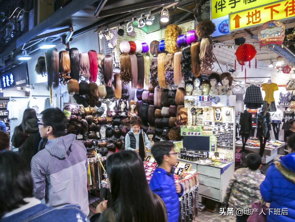 地产大佬出摊了吗,让地产大佬出摊