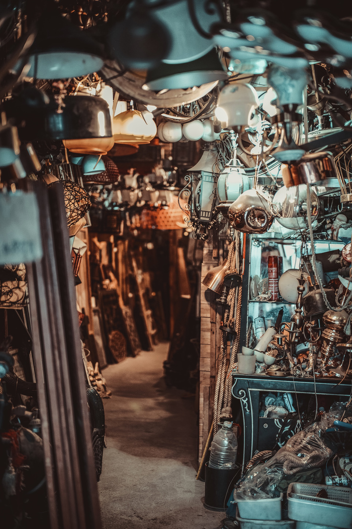 亮佳鸿华二手市场属于成都哪个区,亮佳鸿华二手市场在三环路外吗