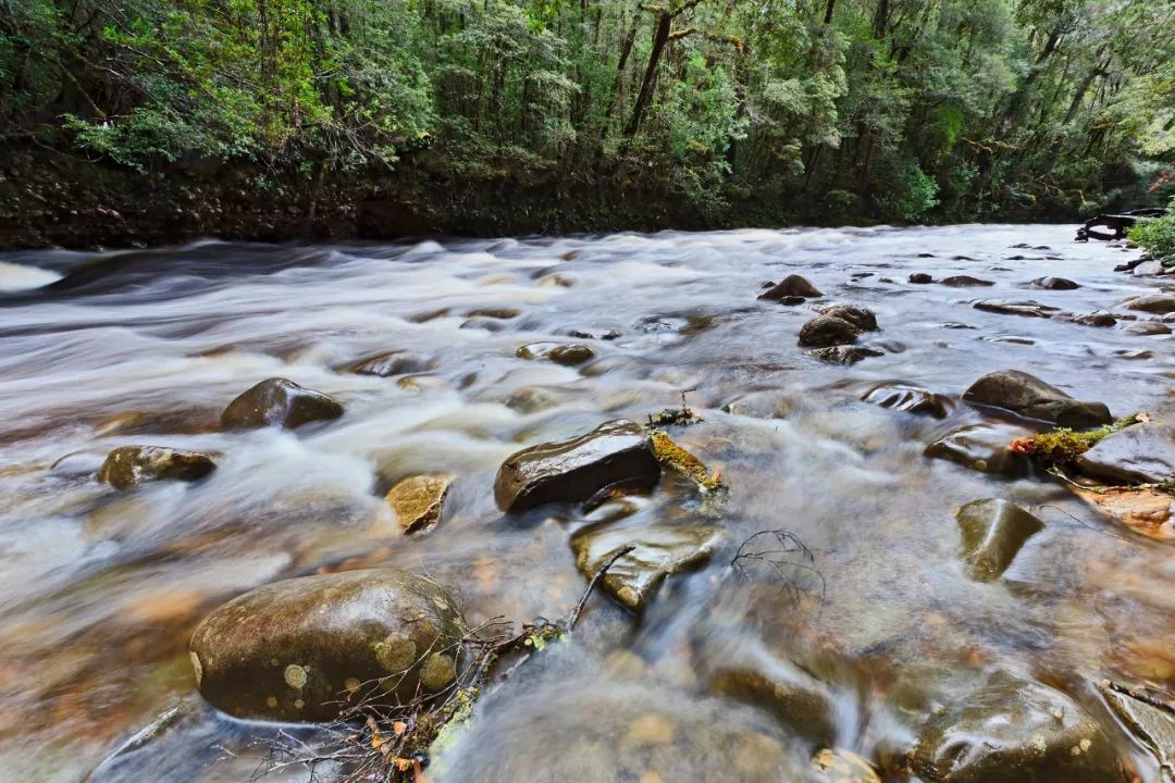 冬天去哪儿玩比较暖和,7-12月适合去哪儿玩儿