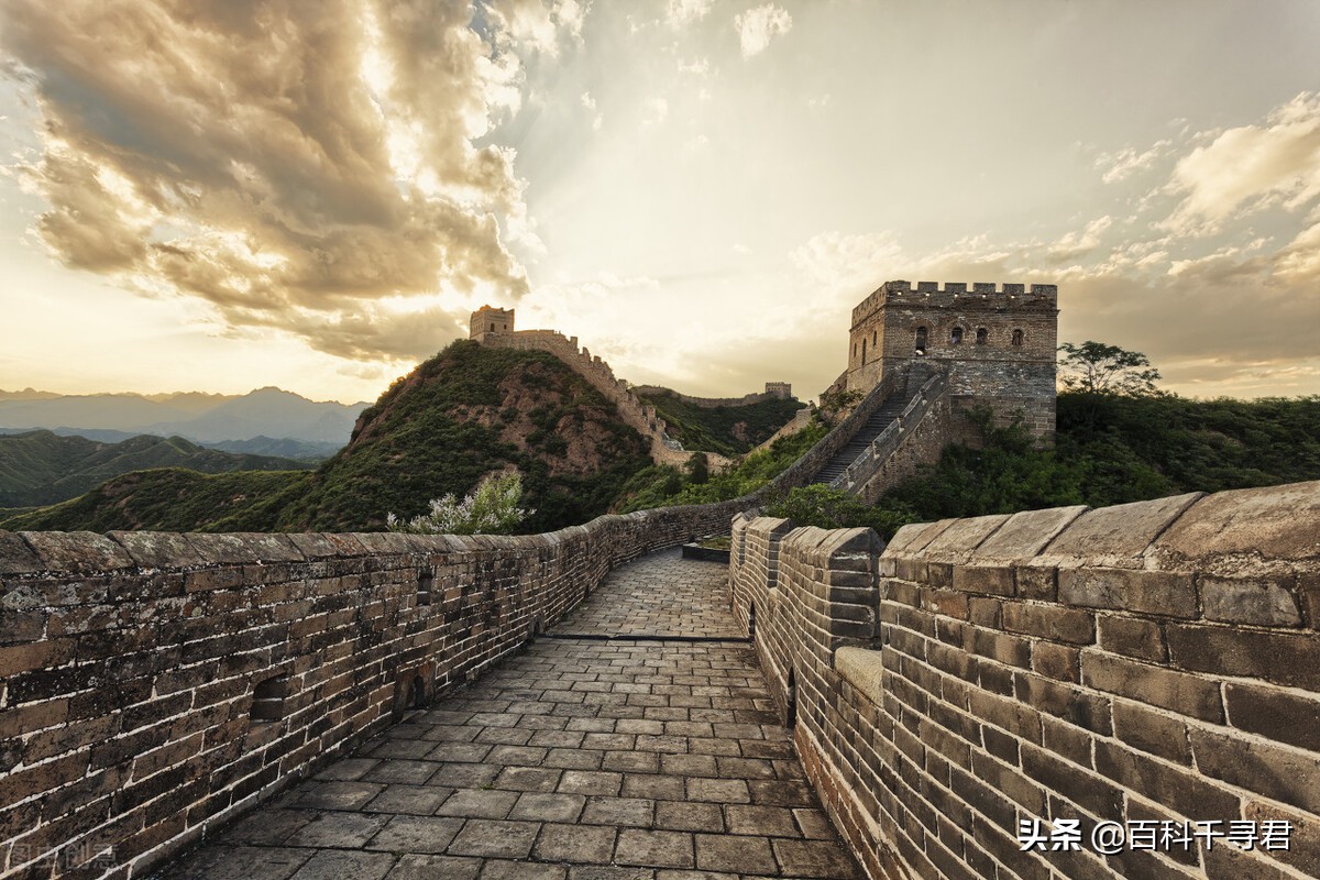 60年前英国第一次来到月球,英国人看月球