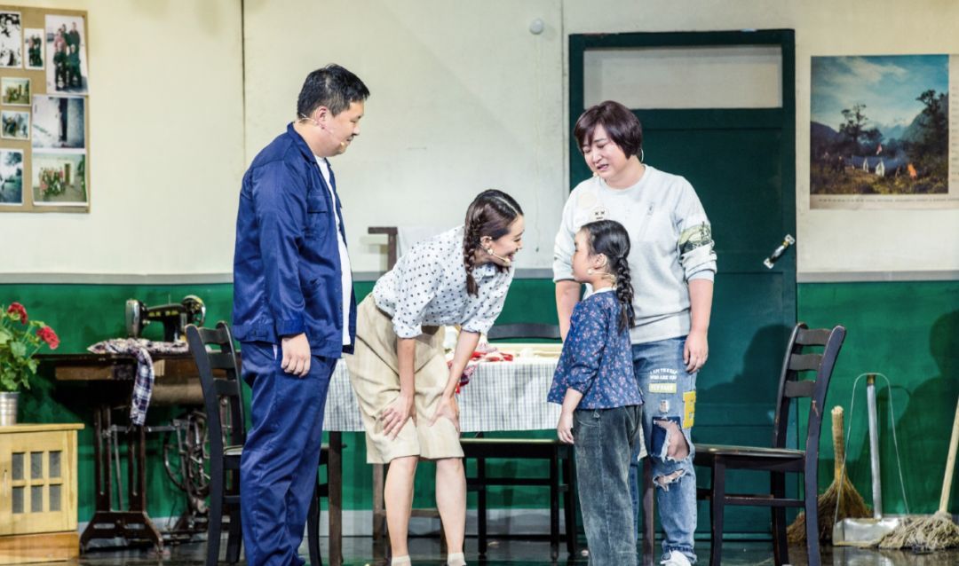 面对逆境总会有人站出来,面对逆境选择逃避