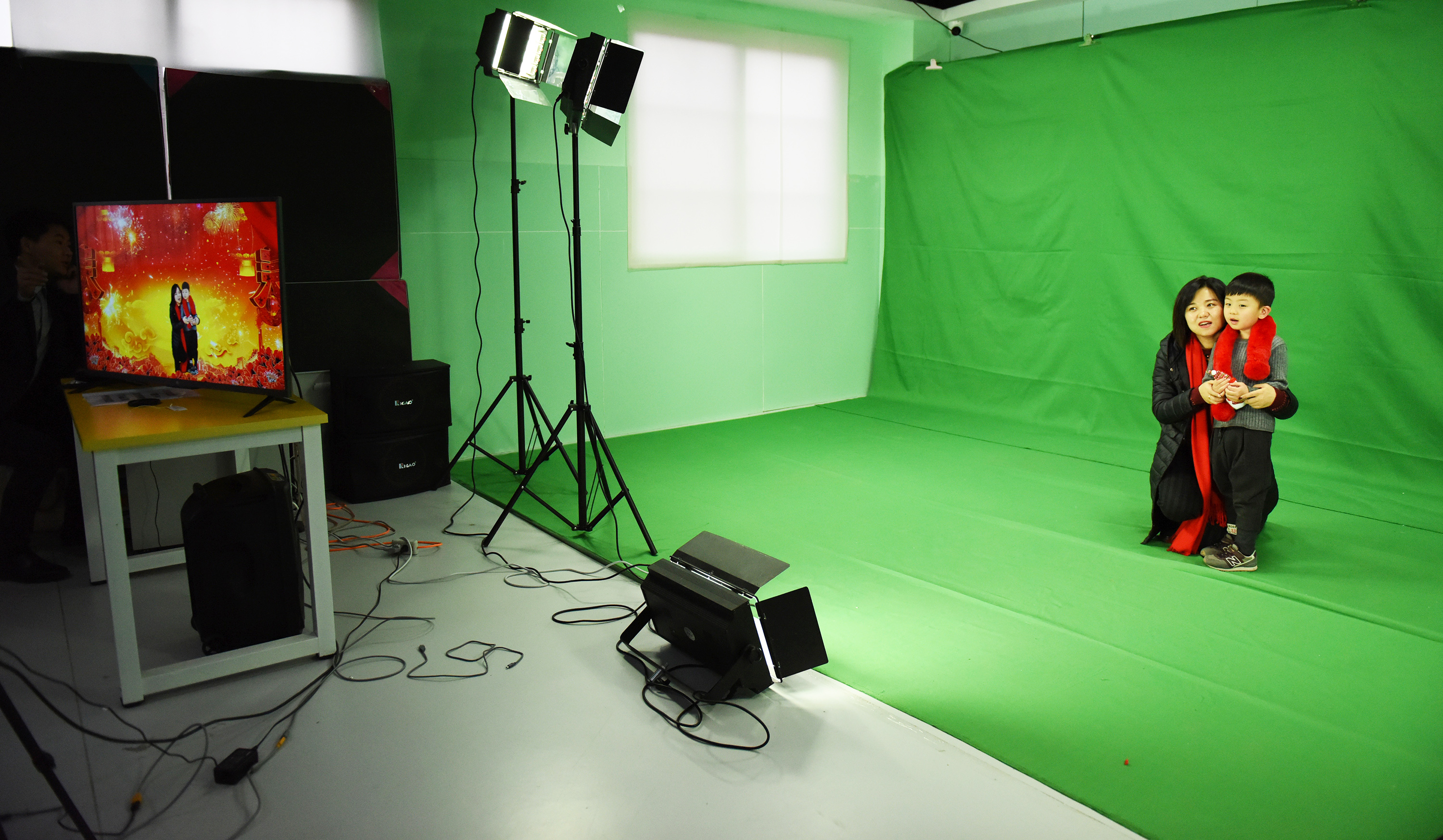 丰富多彩别开生面喜迎圣诞——贝贝亲子四周年粉丝节庆典活动记