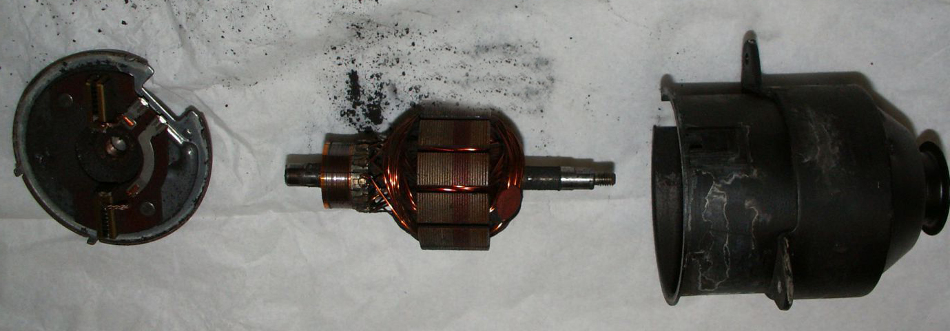 轿车散热风扇不转导致开锅,汽车散热器开锅怎么解决