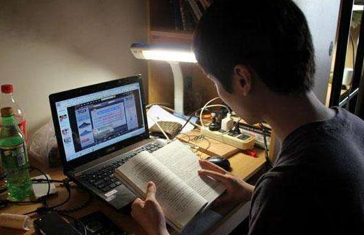 @高中生家长,与孩子产生分歧,聪明的家长这样做