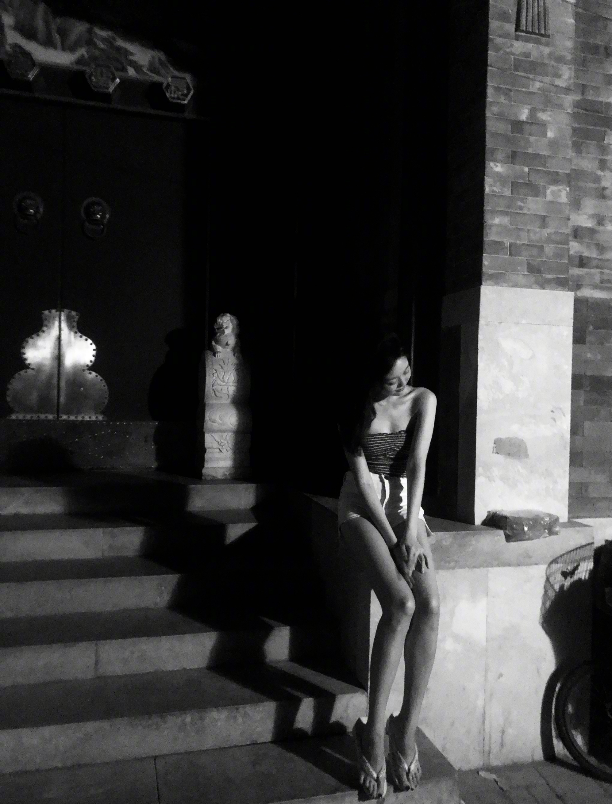 网红鼻祖晚晚和舒淇同框比美赢了？妆容穿搭都有小心机，来抄作业