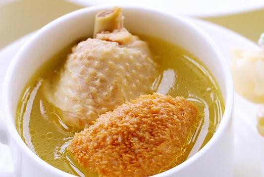 秋天吃肉不如吃这道菜,猴头菇山药土鸡汤的做法