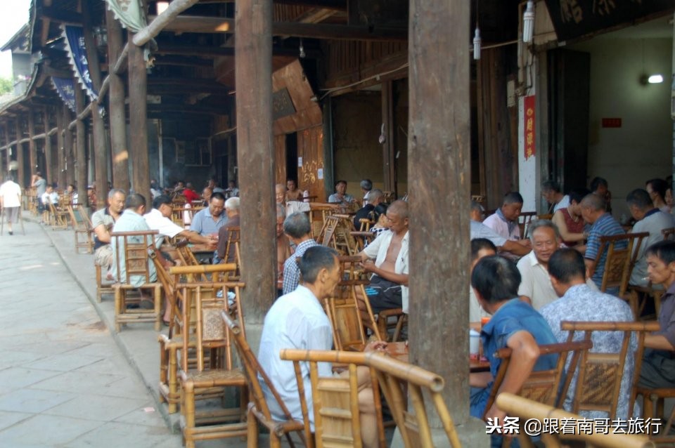 诺亚方舟古镇全景,诺亚方舟古镇