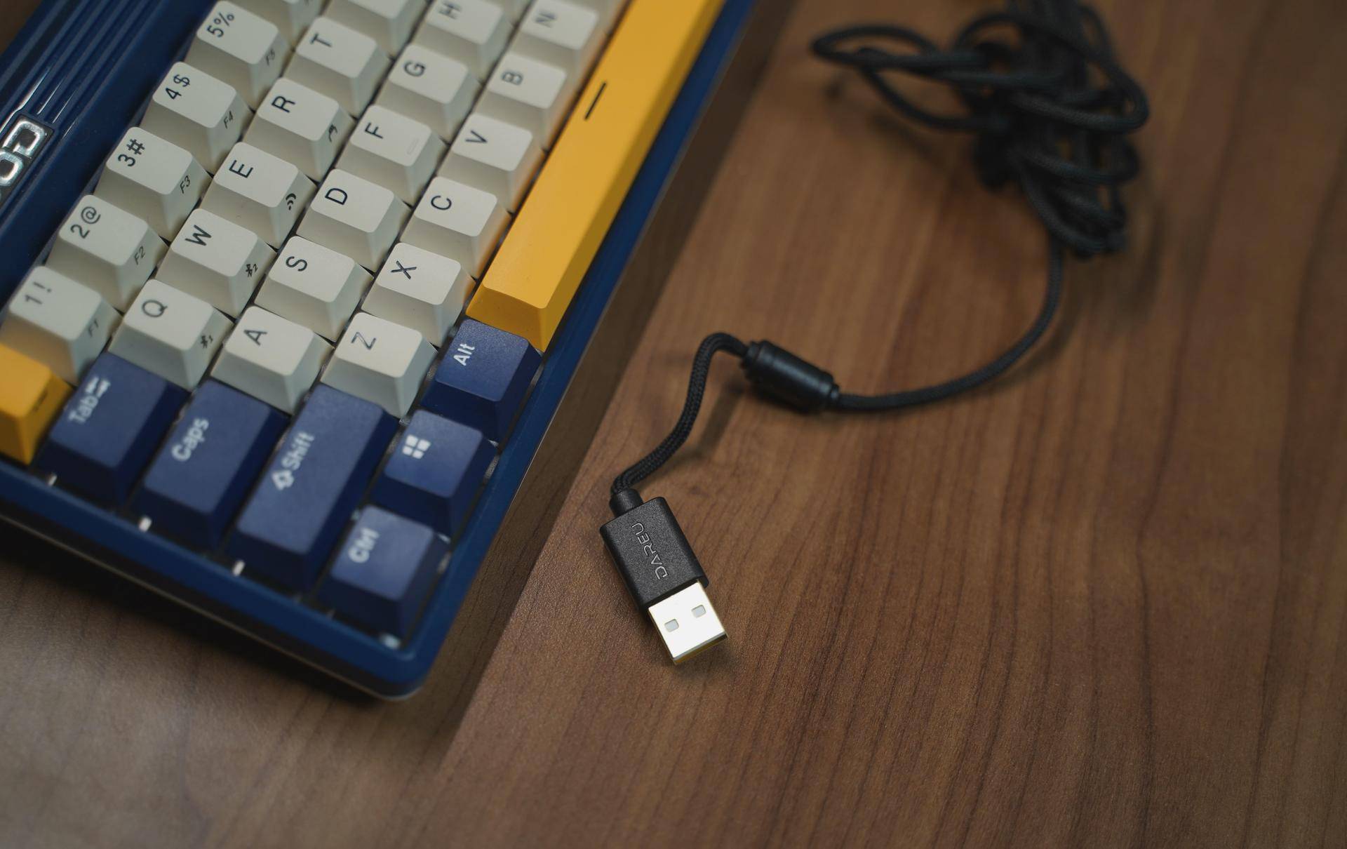 达尔优鼠标em910防滑贴,达尔优牧马人em910鼠标