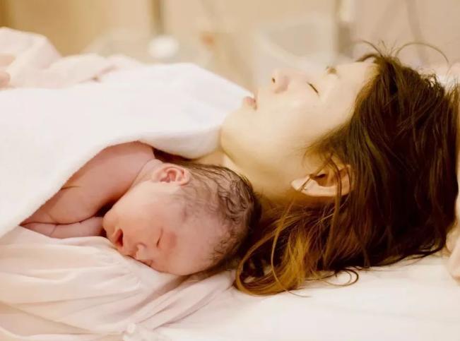 产后恶露增多该怎么办,产后恶露过多怎么办