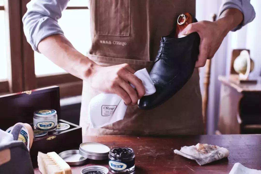 怎么才能让鞋子干燥不臭,如何使鞋子保持干燥