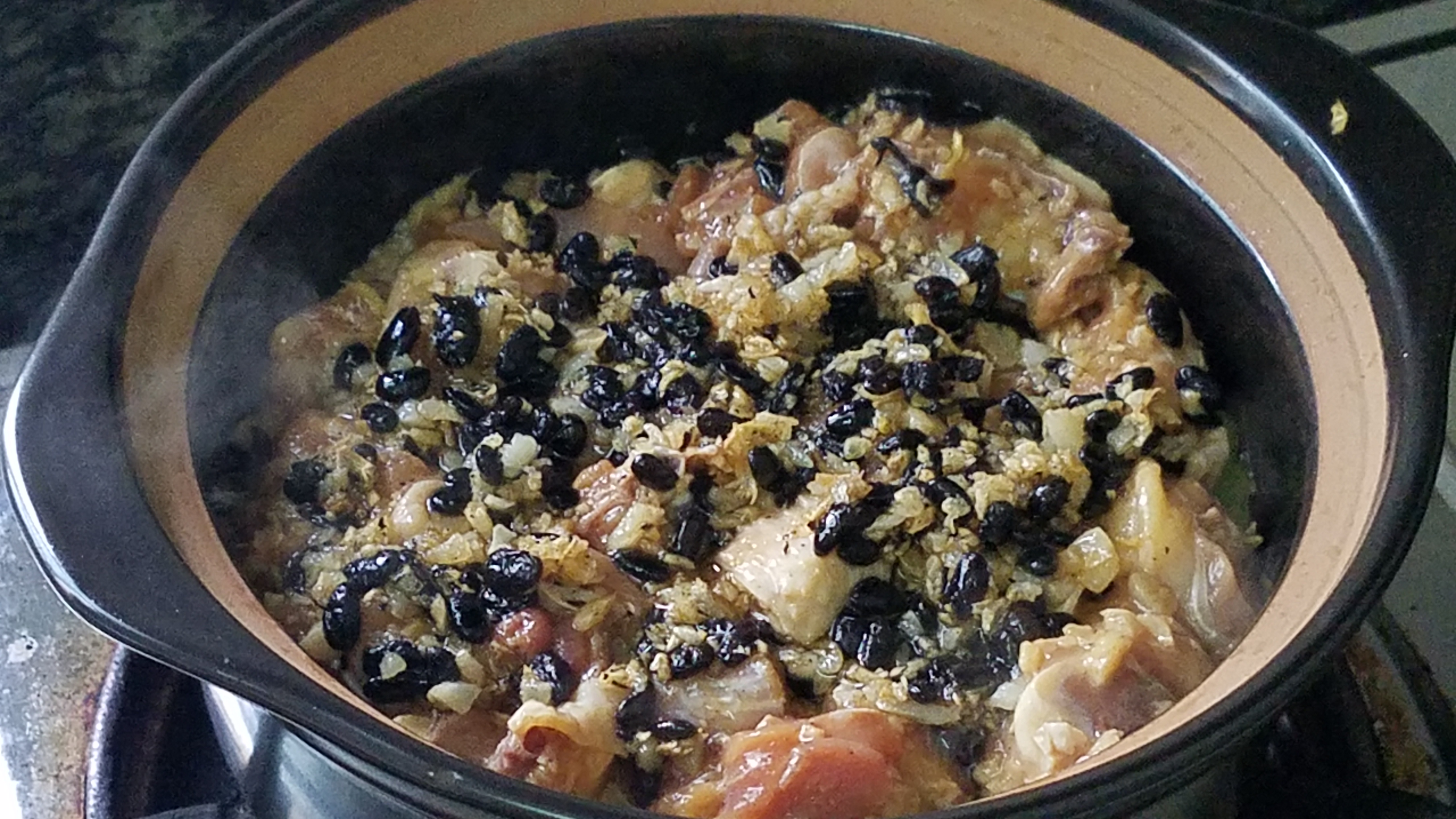 香喷喷的鸡肉煲,鸡肉香嫩的制作方法