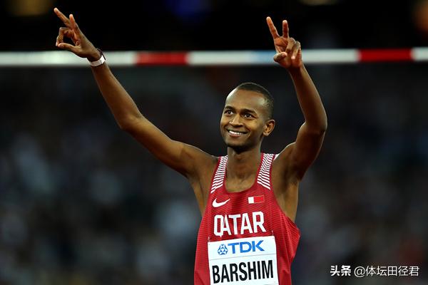 他又一次刷新了全国的跳高纪录,打破世界跳高纪录的中国第一人