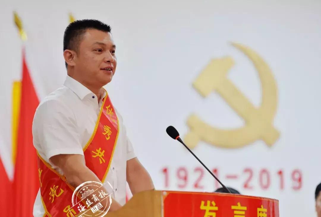 现在南安市二等功的奖牌,南安市级的奖状