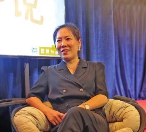 辞职去看世界的老师现状,辞职看世界的女教师现状