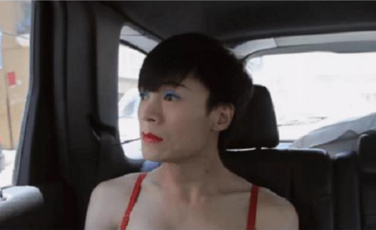 “变性人”李二毛:为生计两变性别,最后出租屋中凄惨离世