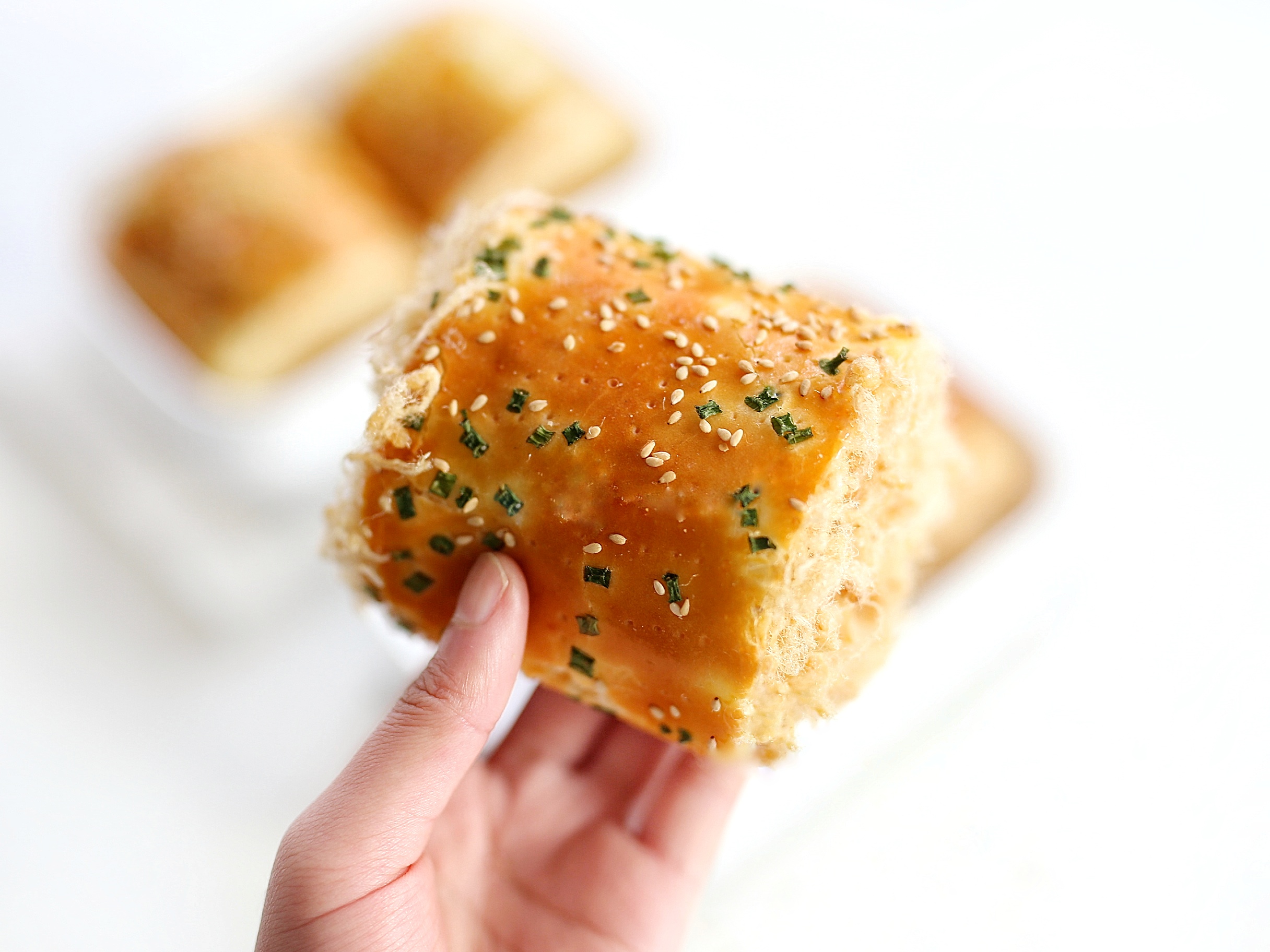 香葱肉松面包卷开裂是怎么回事,肉松面包怎么做不开裂