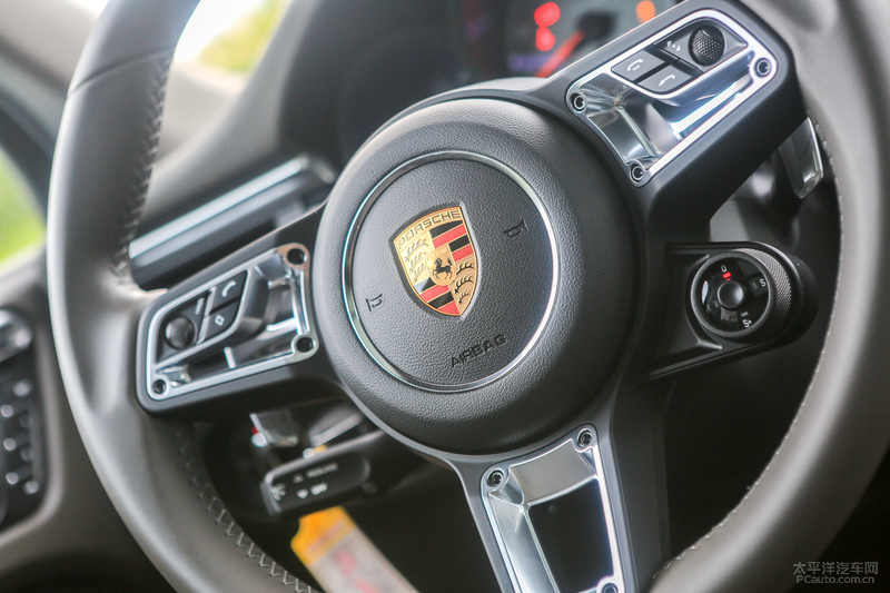 2019款保时捷macans运动suv之选 (2022款保时捷macan s深度试驾2.9t)