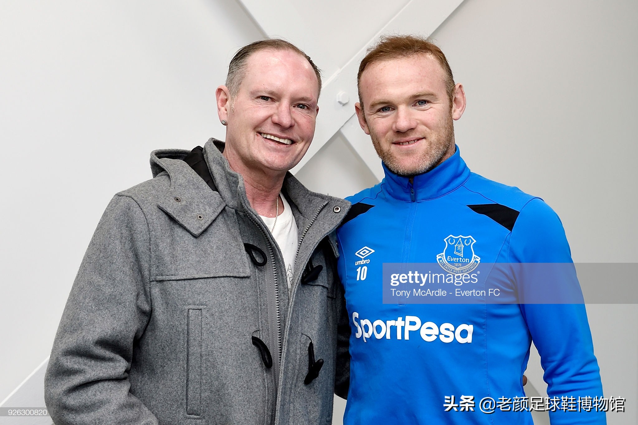 破产酒鬼的球鞋拍卖值6万,加图索的恩人名字成为香港路名