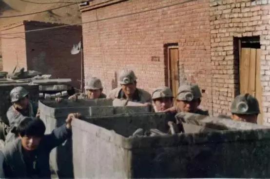 从偏远的小村庄又来到繁华的城市,从穷乡僻壤到人间仙境蝶变