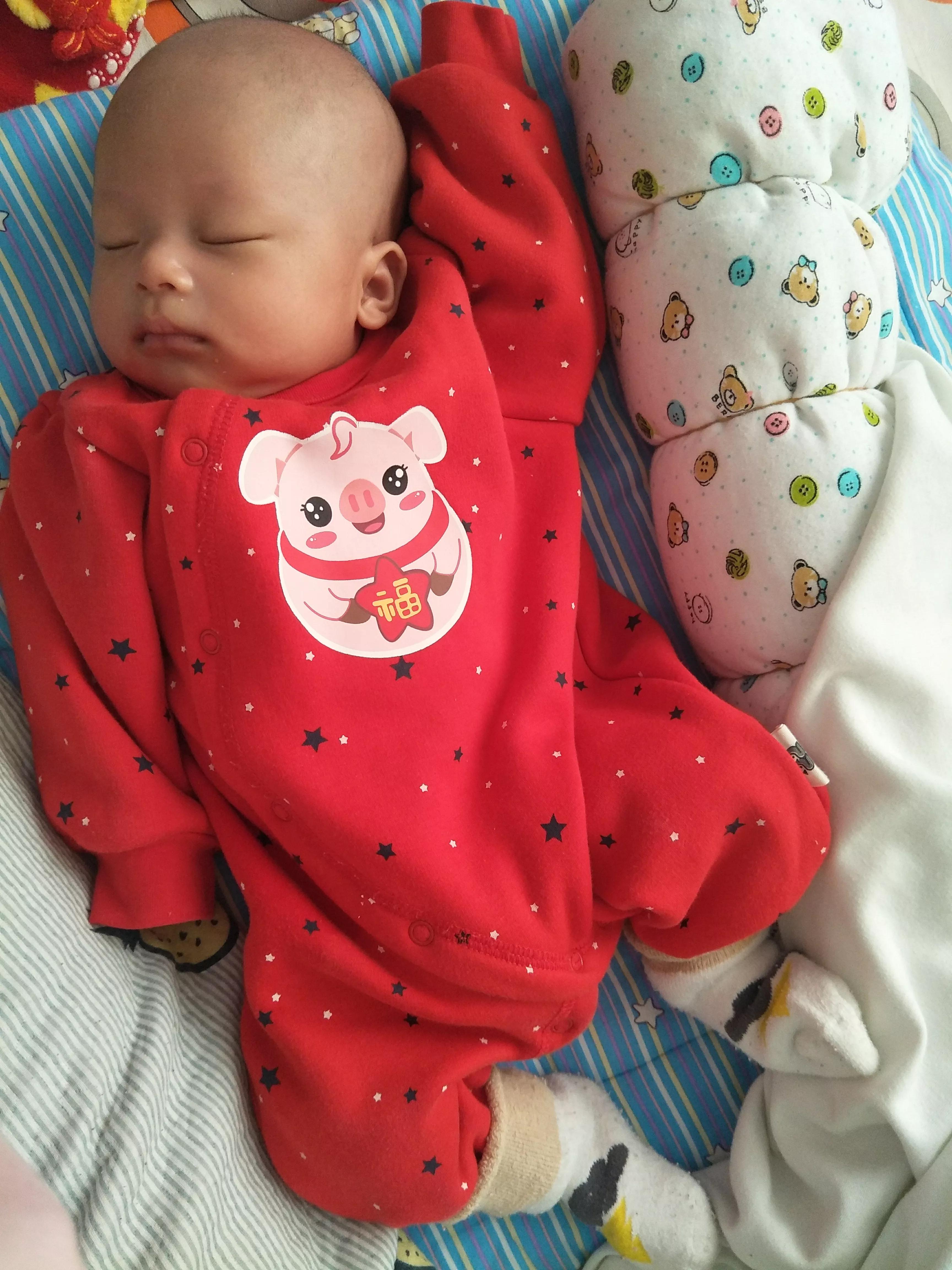 宝宝每个月的睡眠变化过程,婴儿睡眠实例