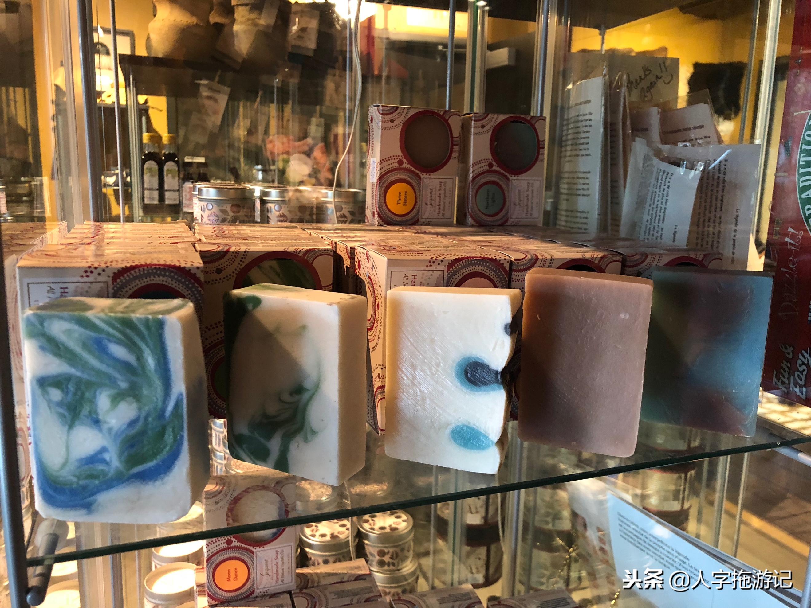 冬日极客,加拿大Wendake穿着狼爪去狼族