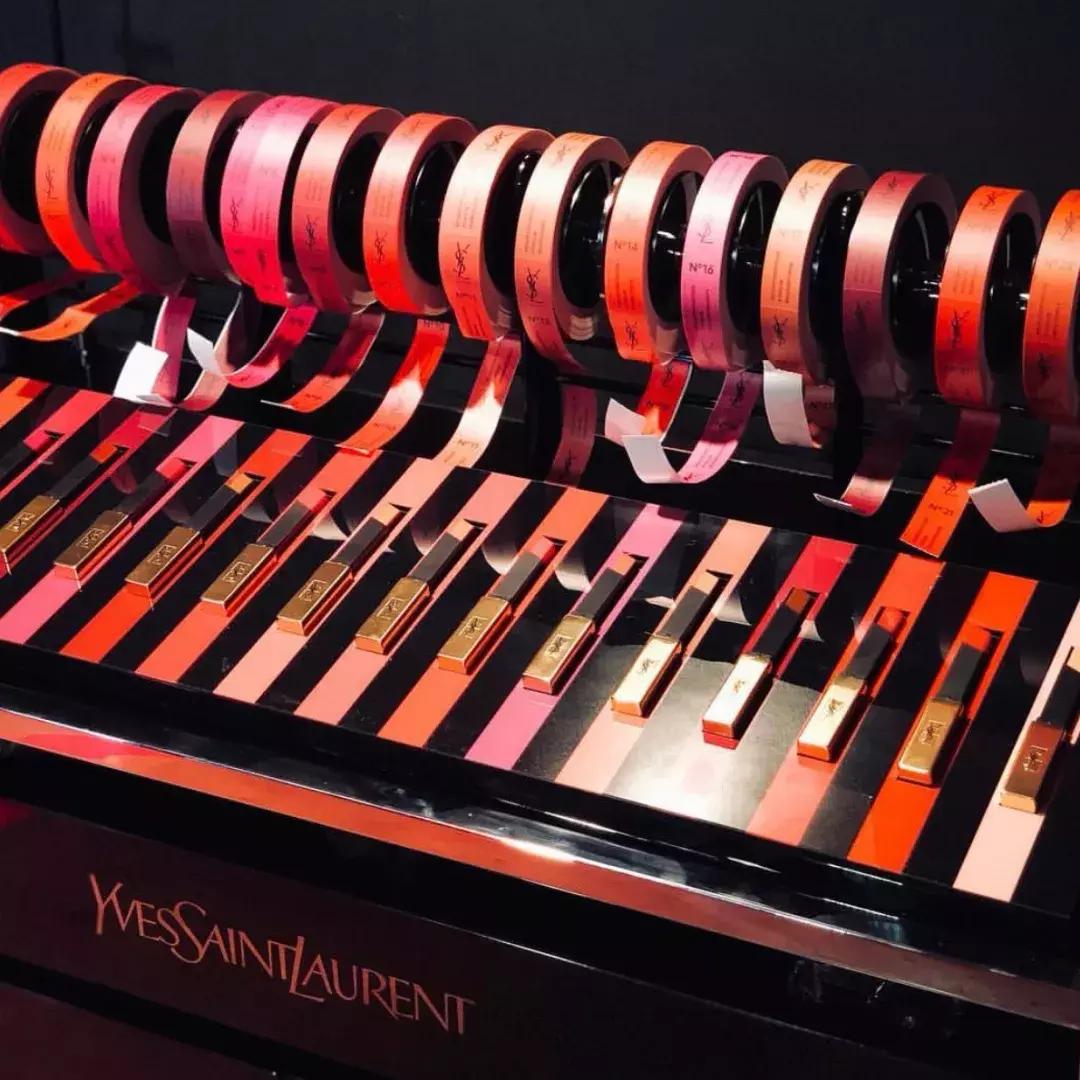 ysl在香港开了家美妆快闪酒店,ysl在上海哪里