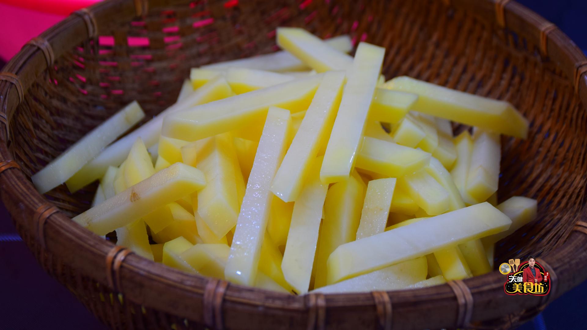 想吃炸薯条不费油怎么做,怎么做薯条酥脆又好吃