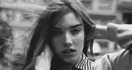 包包模特一般怎么凹造型,包包怎么摆造型