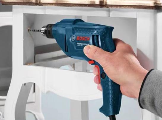 家用电钻能打墙孔吗,电钻怎么在墙上打钉子