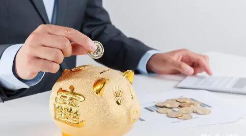 越没钱，越不要急着挣钱，先搞清楚这3件事，未来你会超越其他人