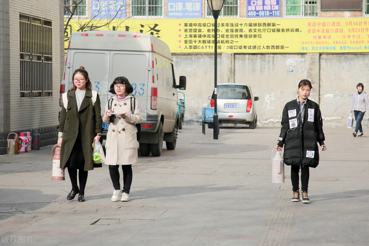 985大学生挂科被劝退,985大学挂科补考过了会延迟毕业吗