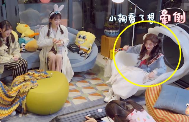 鞠婧祎给闺蜜送什么礼物,闺蜜送给鞠婧祎什么生日礼物