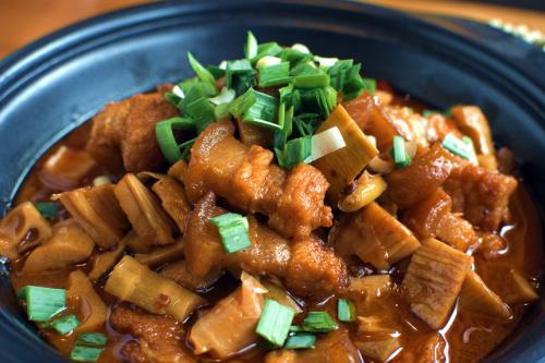 家常菜之超下饭巨简单的笋烧肉,青汁笋炒肉家常做法