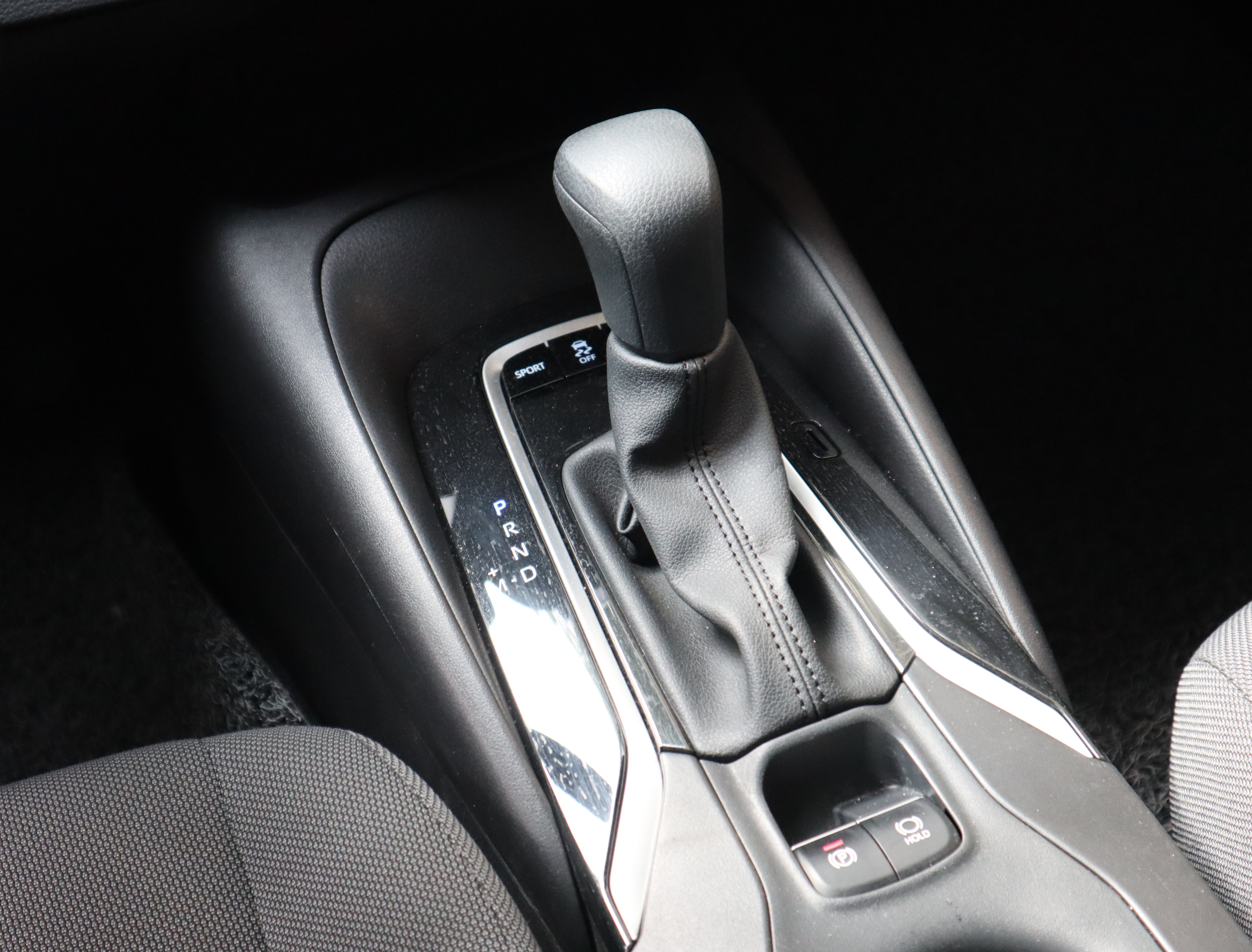 领动1.5和雷凌1.2t哪个油耗高,丰田雷凌1.5对比现代领动1.6