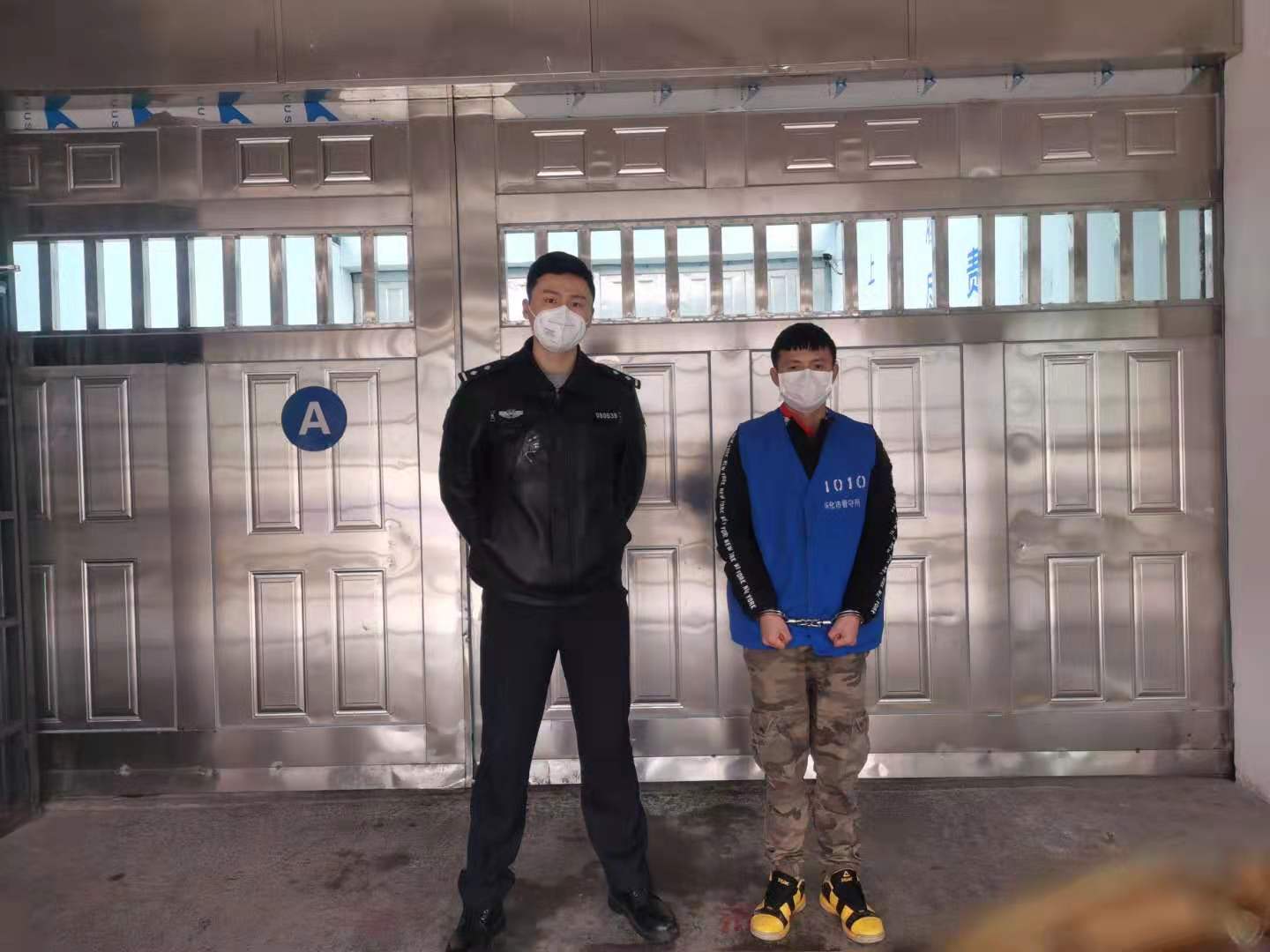 男子从湖北购230万只劳保口罩当医用口罩销往全国，被刑拘