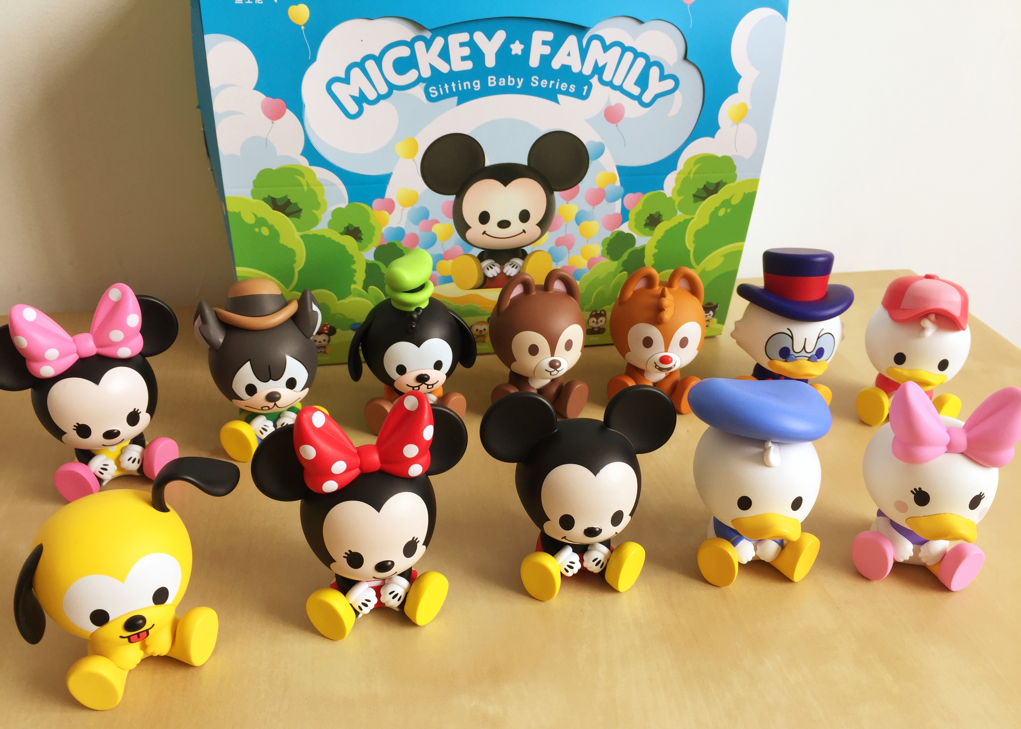 迪士尼米奇爬墙玩具盲盒,迪士尼米奇有趣的玩具