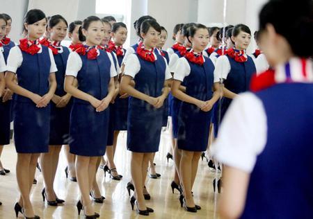 脚趾甲长进肉里会痛怎么办甲沟炎,脚趾甲老往肉里钻一碰还疼