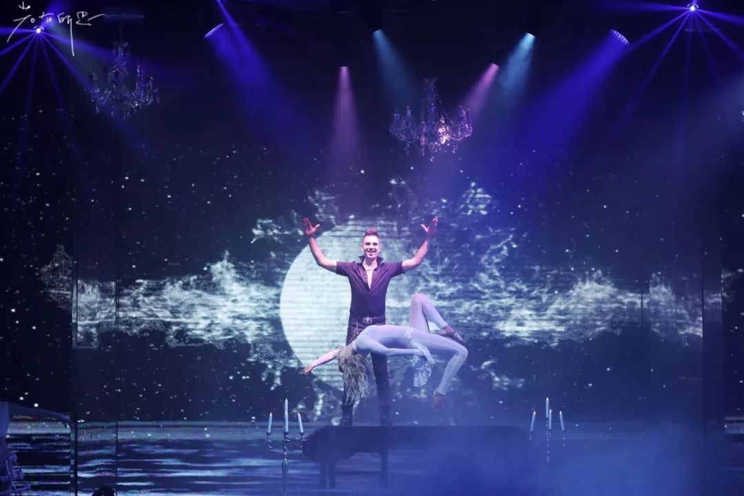 带着父母坐游轮到日本旅游,搭上邮轮去带着全家去旅行