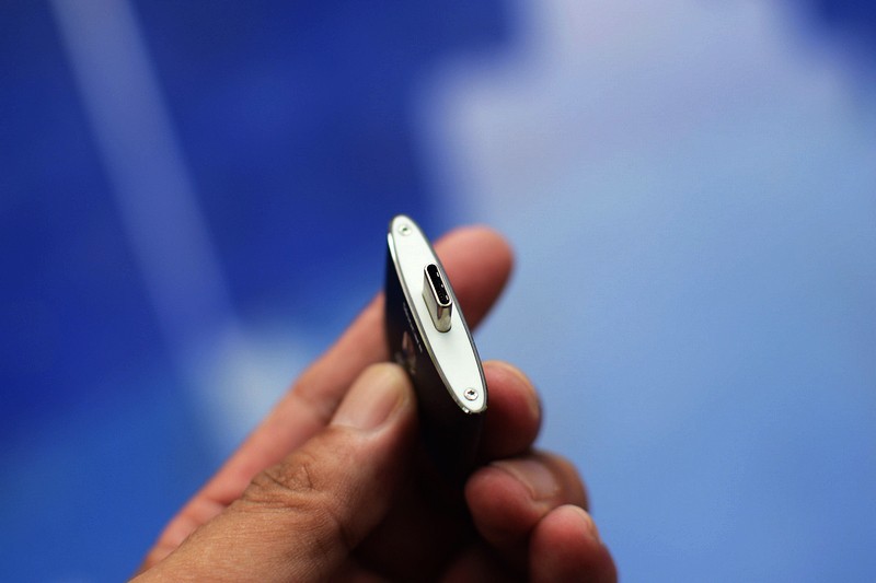 三诺手机血糖尿酸测试仪,spug血糖尿酸测试仪