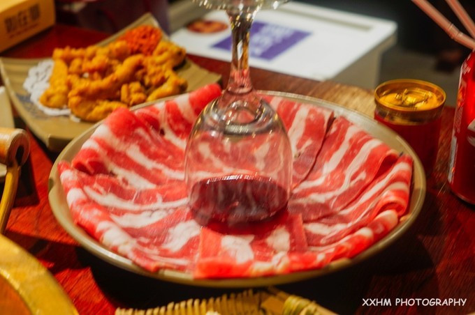 成都本地人去的最好吃的美食,中国姑娘吃成都美食