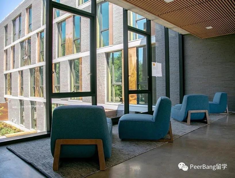 缇庡浗椤跺皷澶у涓轰粈涔堥偅涔堝,缇庡浗鍗氬+鍚噾閲忔渶楂樼殑瀛︽牎